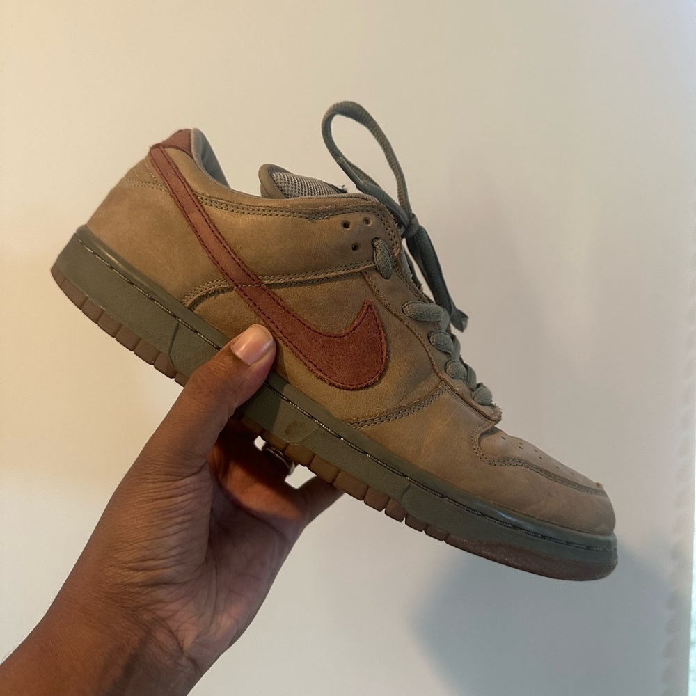 Nike Men's Tan and Brown Sneakers